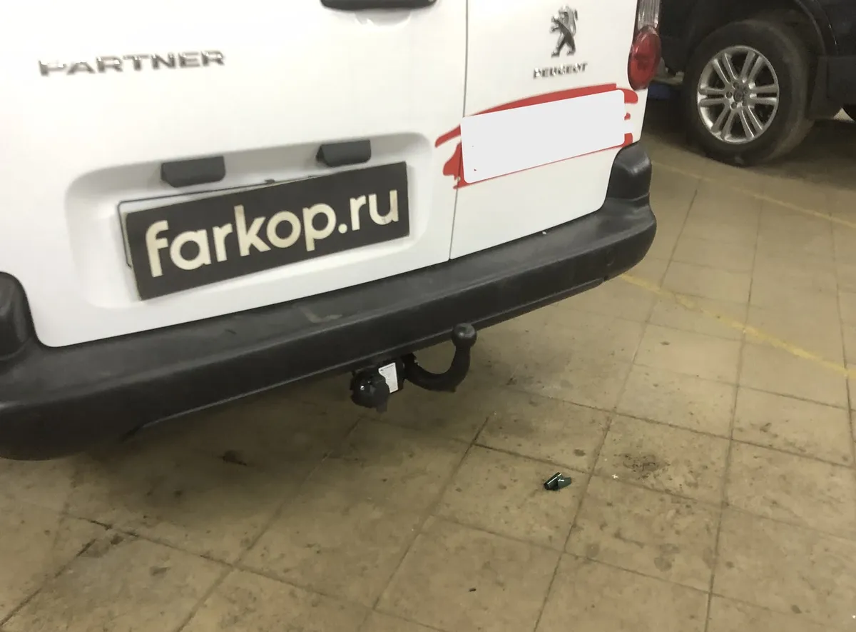 Фаркоп Steinhof для Peugeot Partner 2008-, (L2) C-015 в Тольятти