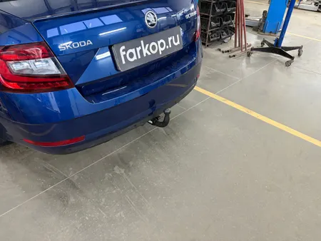Фаркоп Steinhof для Skoda Octavia 2012-2020 V-063 в Тольятти