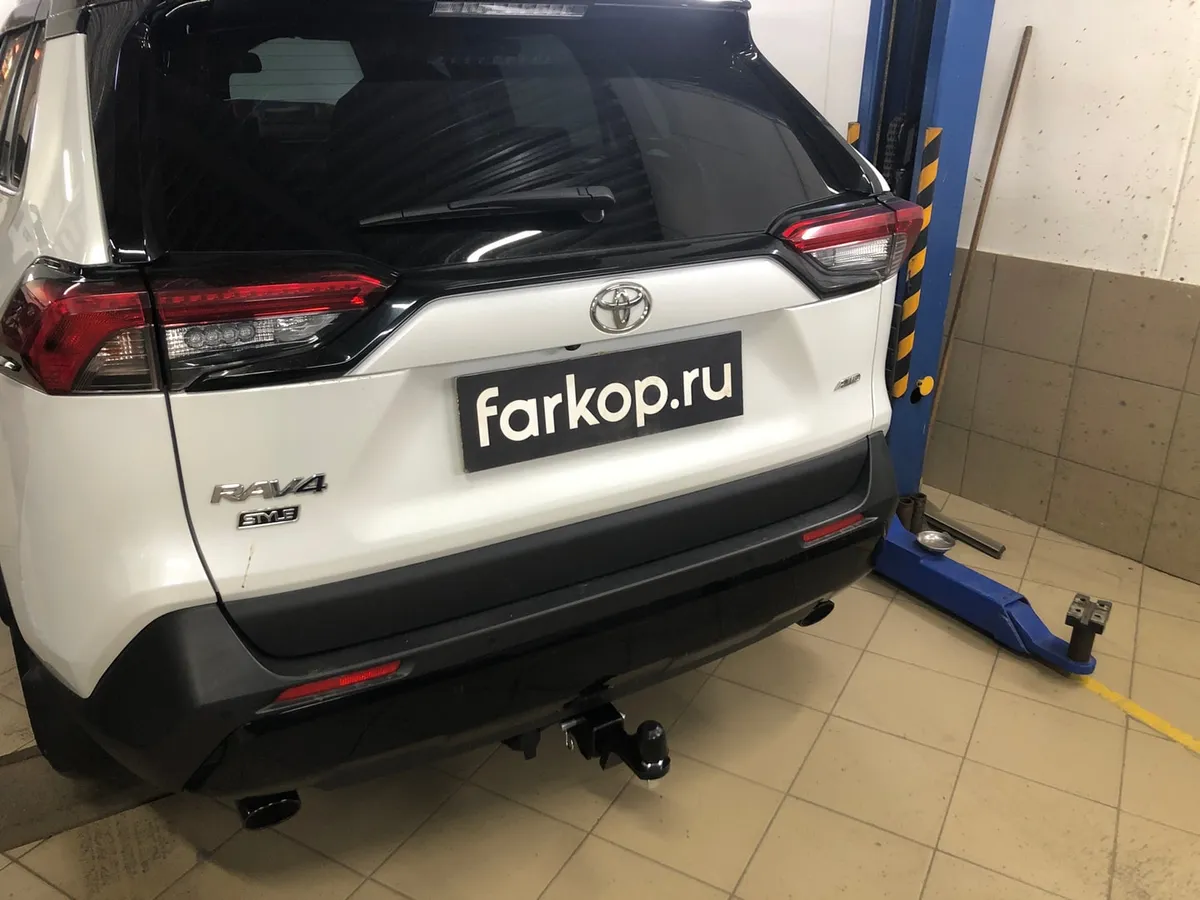 Фаркоп Berg для Toyota RAV4 2019- F.5717.002 в Тольятти Фаркоп Berg для Toyota RAV4 2019- F.5717.002 в Тольятти