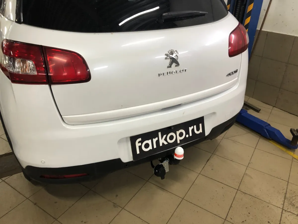 Фаркоп Трейлер для Peugeot 4008 2012-2016 7160 в Тольятти